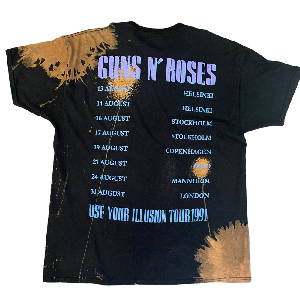 Guns N’ Roses tour shirt size XL